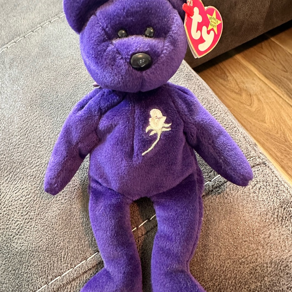 TY Beanie Baby 1997 Princess Diana Purple Teddy Bear with White Rose